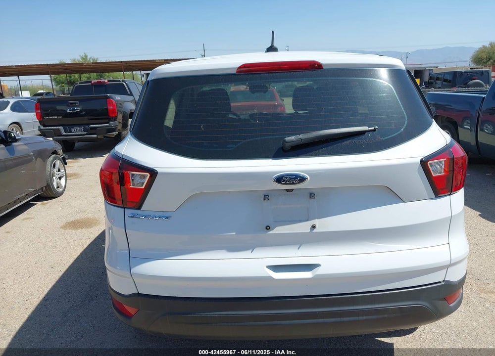 2019 FORD ESCAPE S VIN: 1FMCU0F75KUB05551