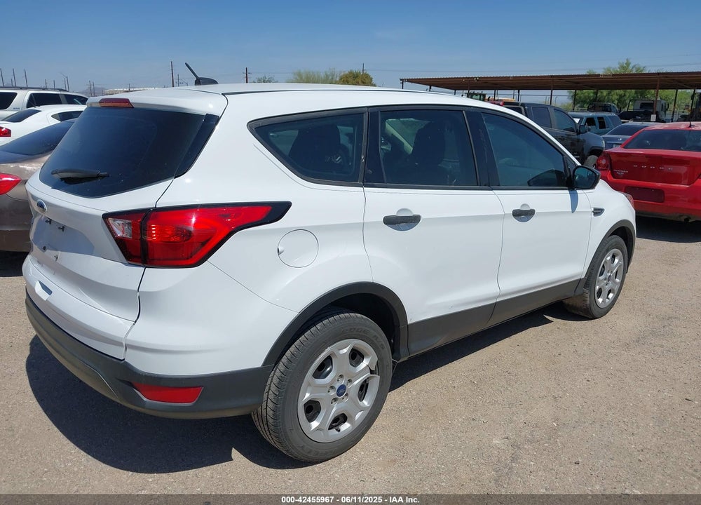 2019 FORD ESCAPE S VIN: 1FMCU0F75KUB05551