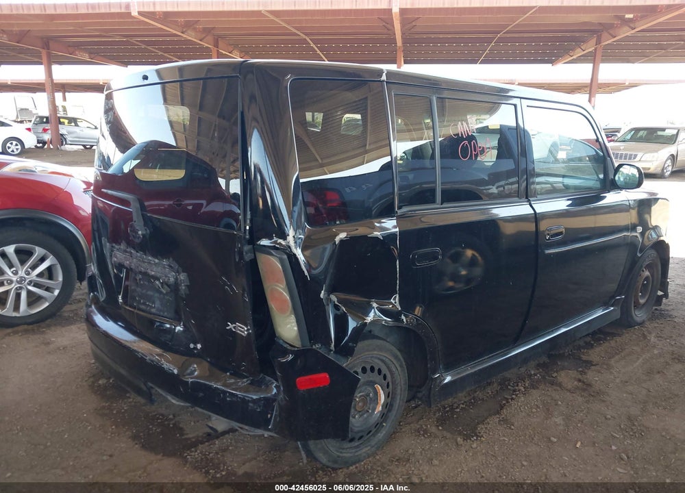 2005 SCION XB VIN: JTLKT324750194040