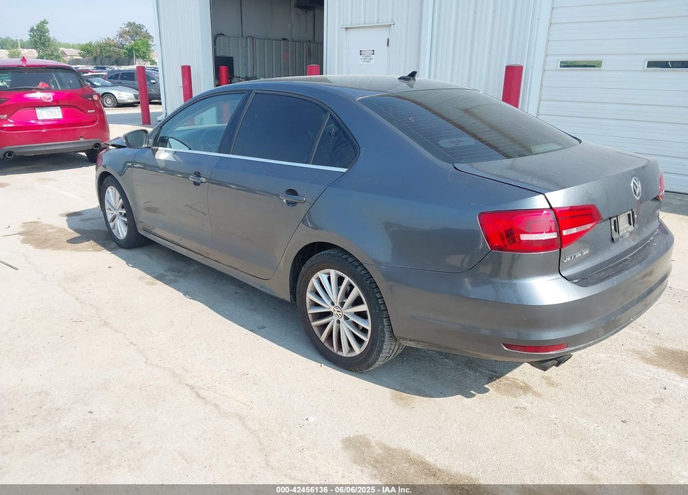 2015 VOLKSWAGEN JETTA 1.8T SE VIN: 3VWD07AJ2FM310154