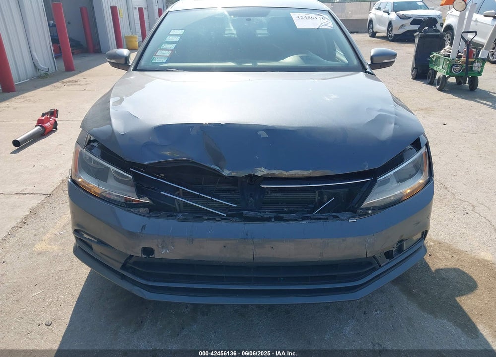 2015 VOLKSWAGEN JETTA 1.8T SE VIN: 3VWD07AJ2FM310154