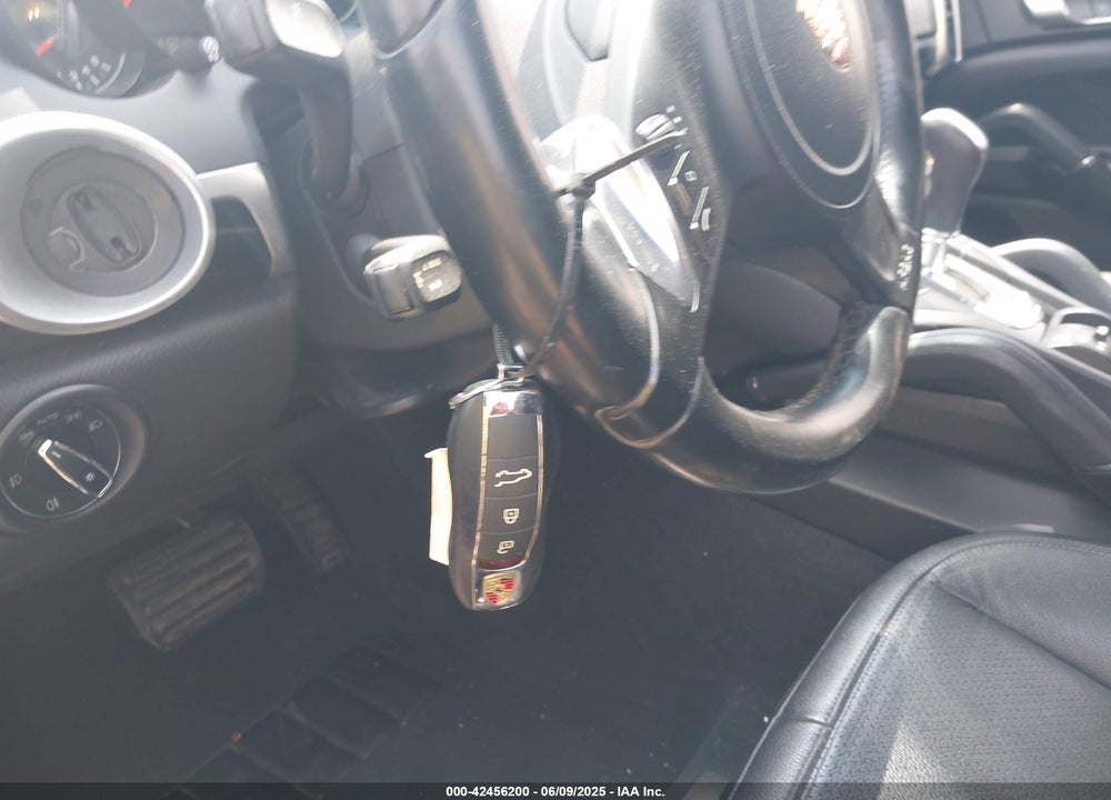 2014 PORSCHE CAYENNE VIN: WP1AA2A21ELA09887