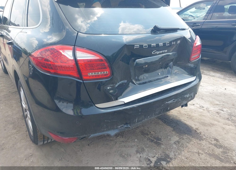 2014 PORSCHE CAYENNE VIN: WP1AA2A21ELA09887