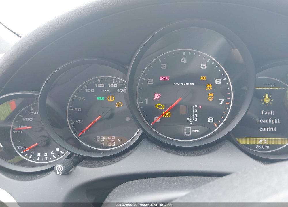 2014 PORSCHE CAYENNE VIN: WP1AA2A21ELA09887