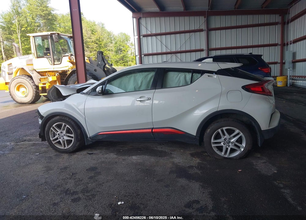 2021 TOYOTA C-HR LE VIN: NMTKHMBX8MR118687