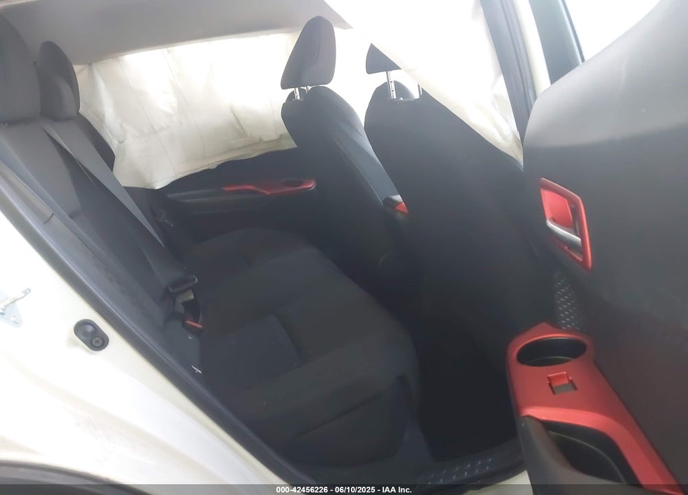 2021 TOYOTA C-HR LE VIN: NMTKHMBX8MR118687