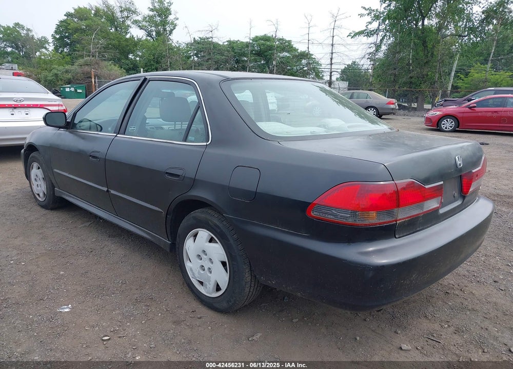 2001 HONDA ACCORD 3.0 LX VIN: 1HGCG16431A047657