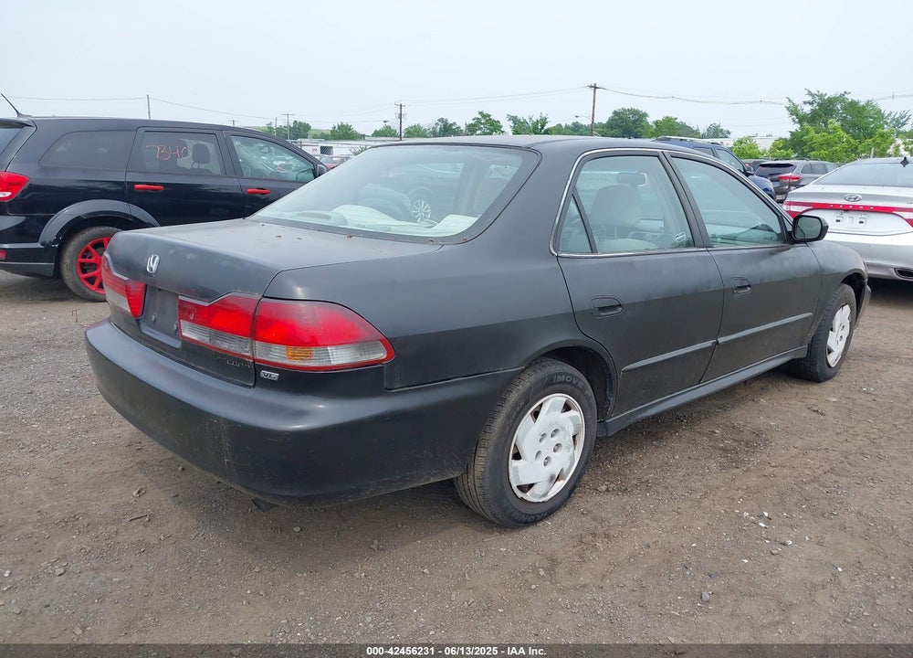 2001 HONDA ACCORD 3.0 LX VIN: 1HGCG16431A047657