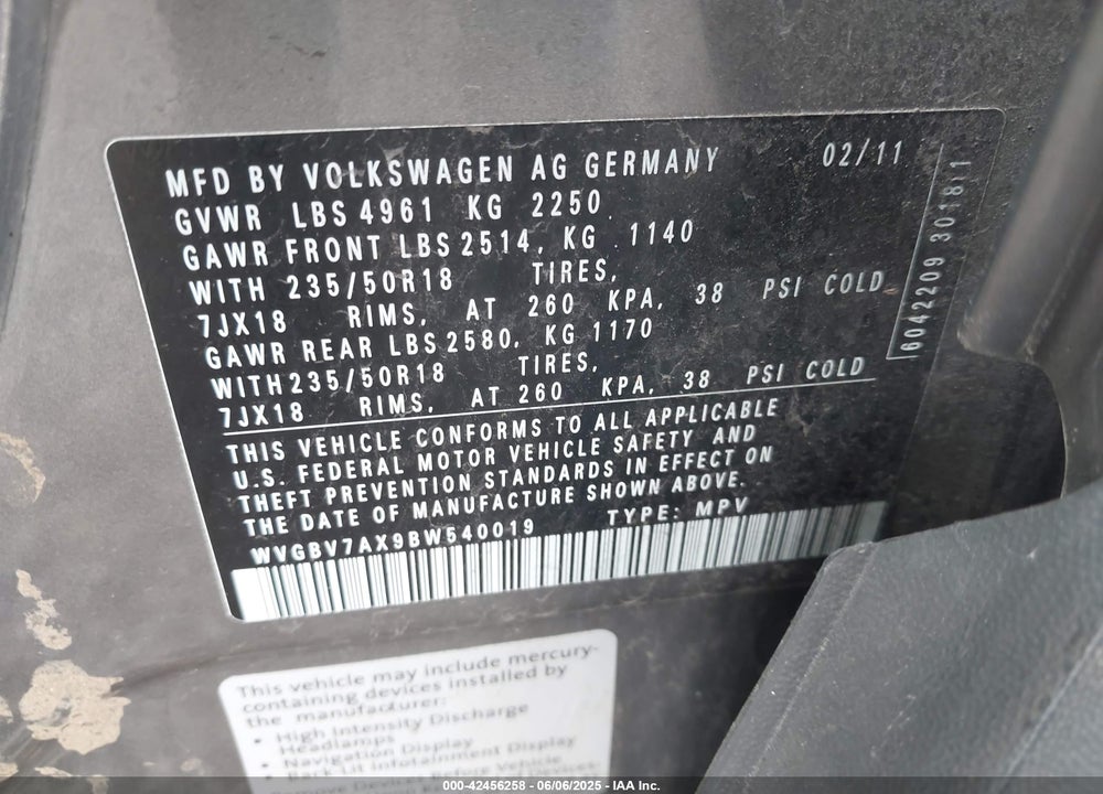 2011 VOLKSWAGEN TIGUAN SE VIN: WVGBV7AX9BW540019