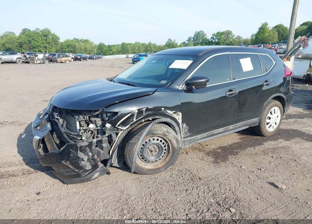 2017 NISSAN ROGUE VIN: 5N1AT2MT5HC835688