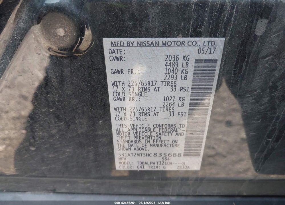 2017 NISSAN ROGUE VIN: 5N1AT2MT5HC835688