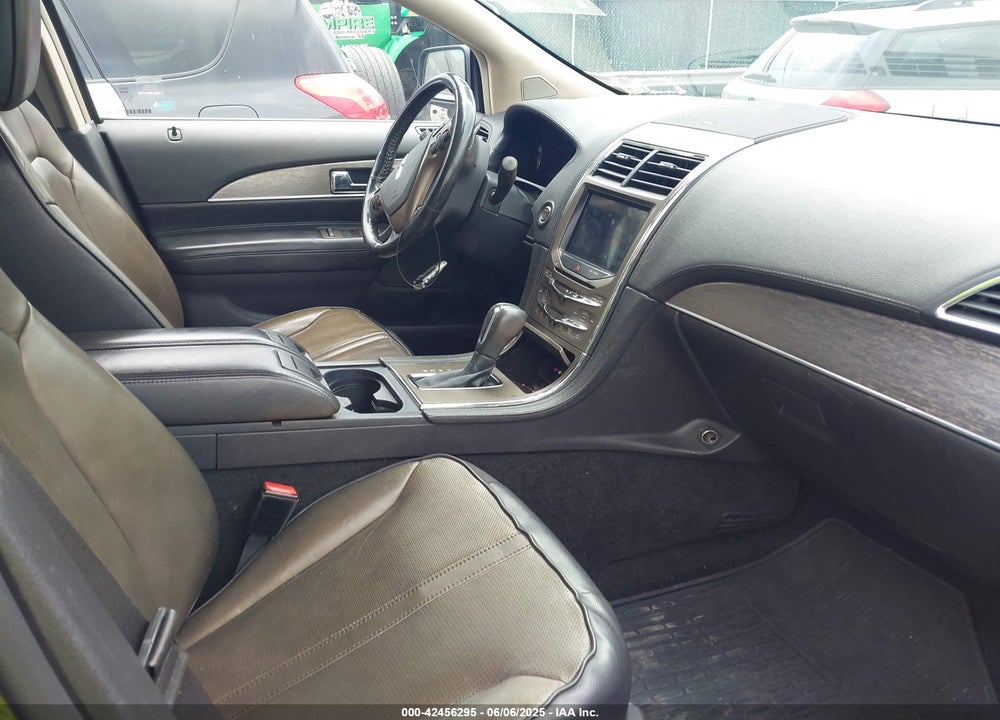 2011 LINCOLN MKX VIN: 2LMDJ8JK5BBJ14834