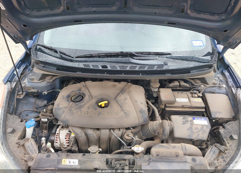 2013 HYUNDAI ELANTRA VIN: KMHDH4AEXDU774455