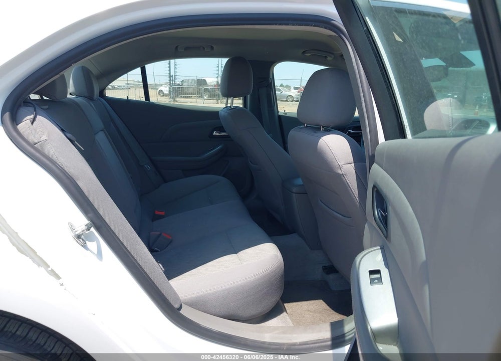 2014 CHEVROLET MALIBU VIN: 1G11B5SL4EF215820