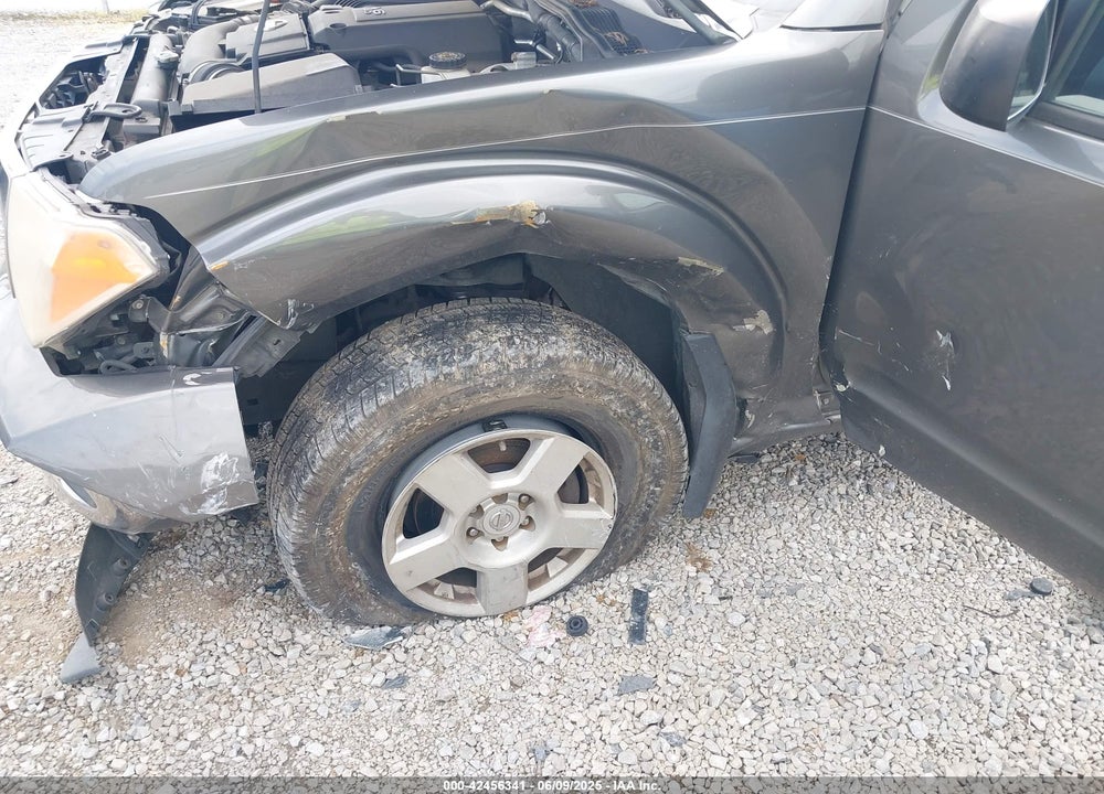 2005 NISSAN FRONTIER SE VIN: 1N6AD06W25C426540