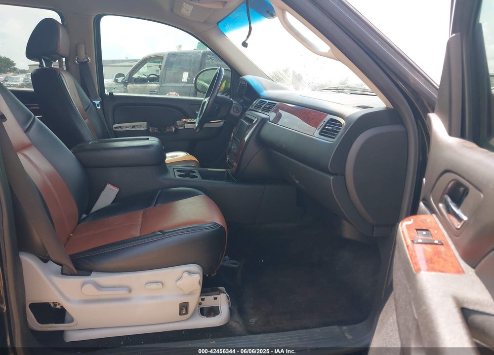 2012 CHEVROLET TAHOE VIN: 1GNSCAE0XCR201183
