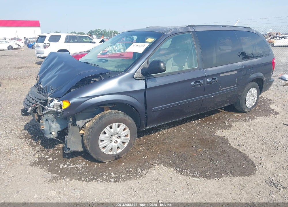 2007 CHRYSLER TOWN & COUNTRY VIN: 2A4GP44R87R285390