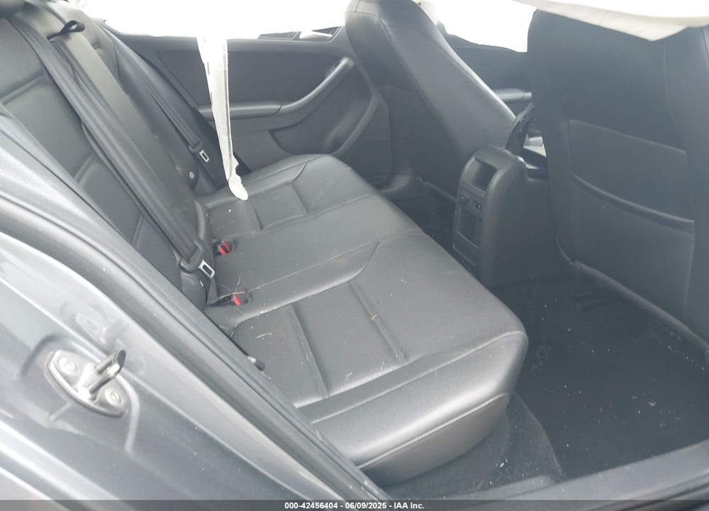 2013 VOLKSWAGEN JETTA VIN: 3VWDP7AJ0DM448896