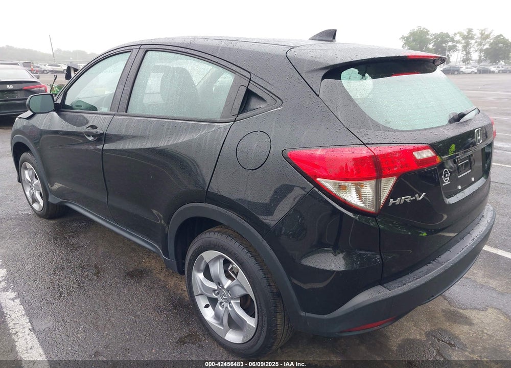 2022 HONDA HR-V VIN: 3CZRU6H33NM758247