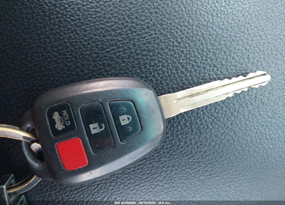 2014 TOYOTA COROLLA VIN: 2T1BURHE4EC151812