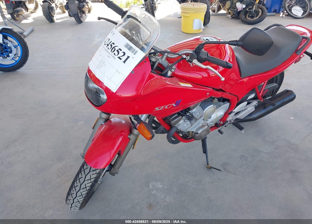 1992 YAMAHA XJ600 S VIN: JYA4DUE02NA002822