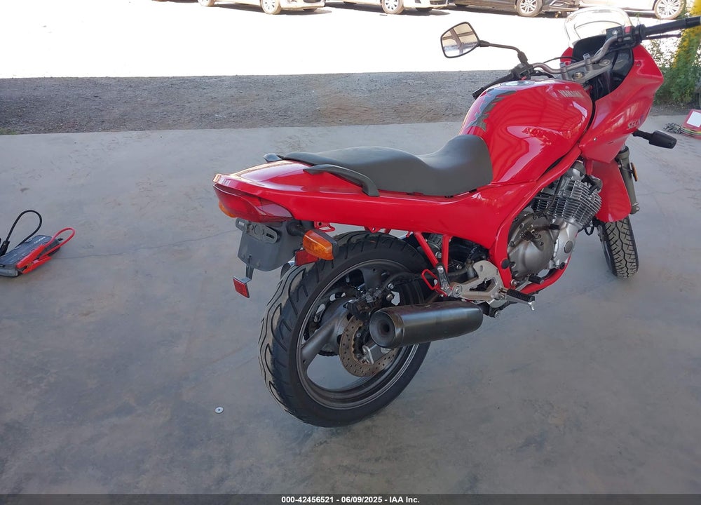 1992 YAMAHA XJ600 S VIN: JYA4DUE02NA002822