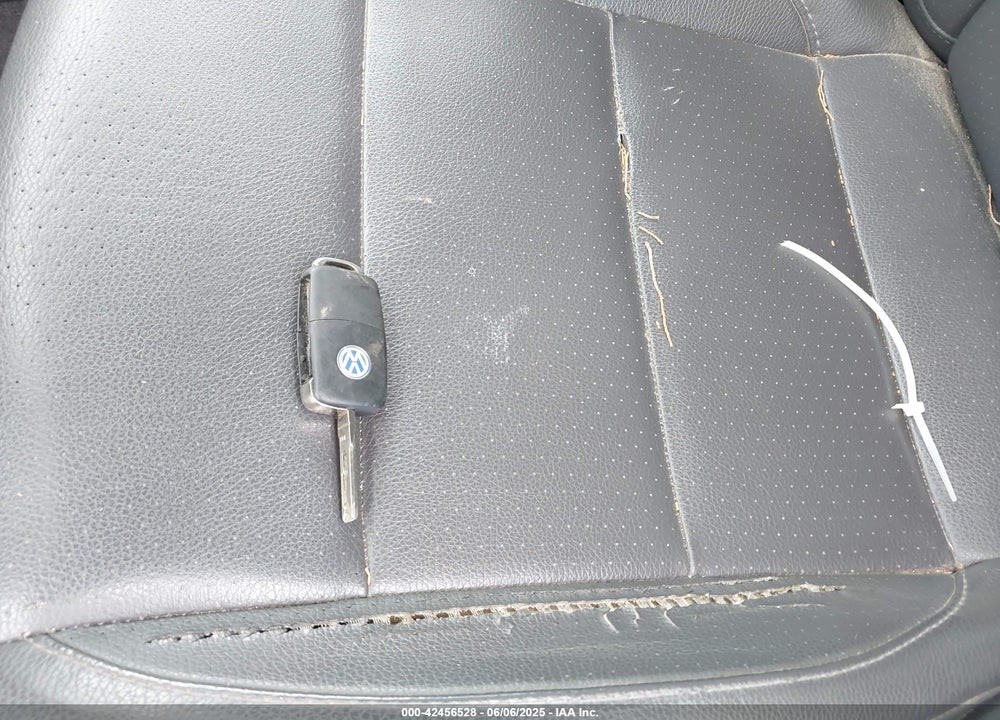2006 VOLKSWAGEN JETTA TDI VIN: 3VWRT71K36M634557
