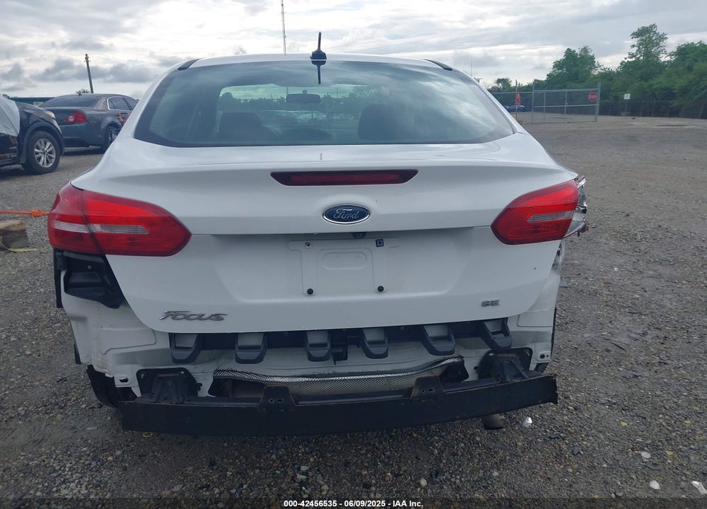 2017 FORD FOCUS SE VIN: 1FADP3F21HL322671