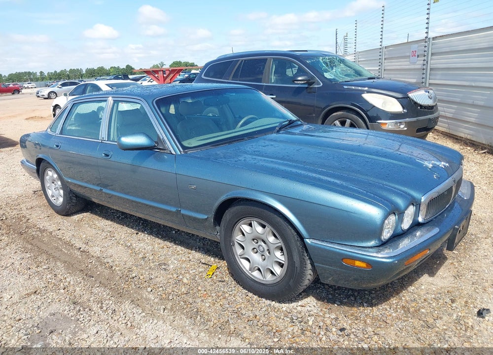 1998 JAGUAR XJ8 VIN: SAJHX1241WC819418