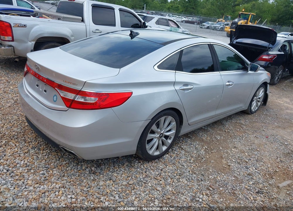 2017 HYUNDAI AZERA VIN: KMHFH4JG0HA581720