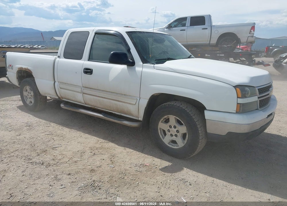 2006 CHEVROLET SILVERADO K1500 VIN: 2GCEK19B461283445