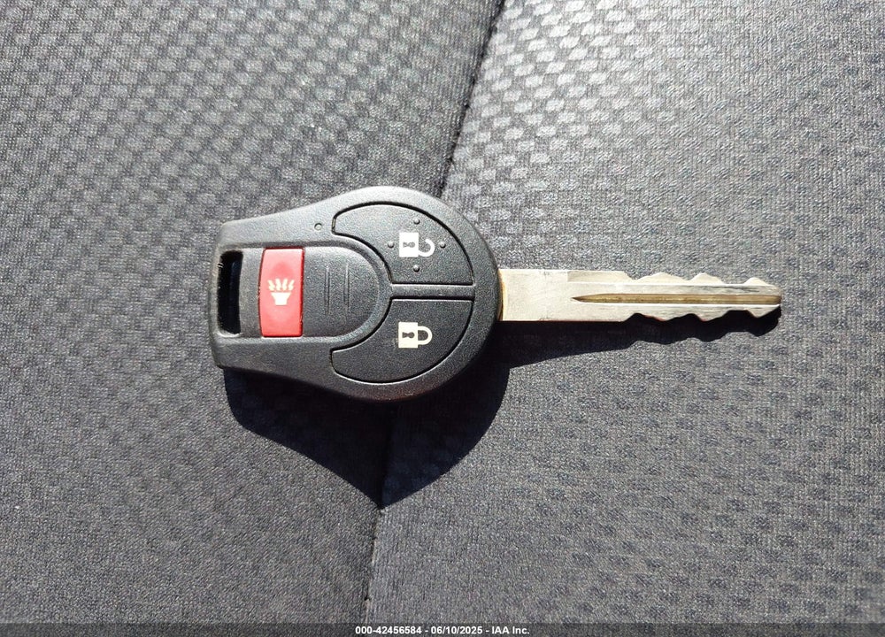 2013 NISSAN ROGUE VIN: JN8AS5MV9DW615638