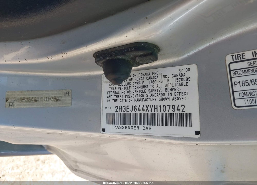 2000 HONDA CIVIC DX VIN: 2HGEJ644XYH107942