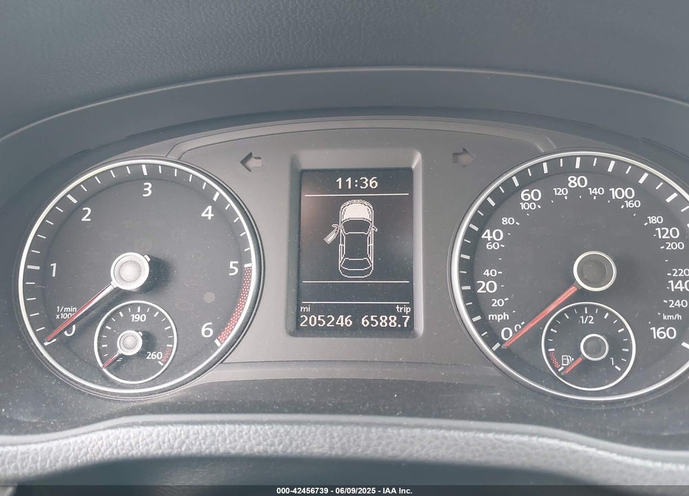 2014 VOLKSWAGEN PASSAT 2.0L TDI SE VIN: 1VWBN7A34EC073726