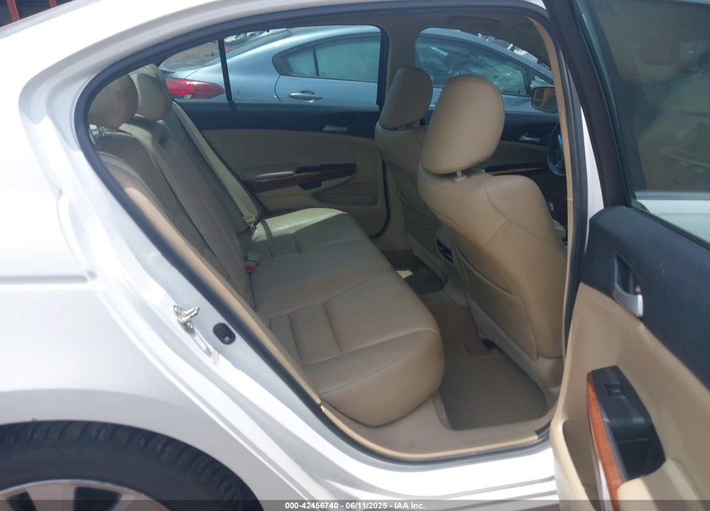 2012 HONDA ACCORD 2.4 EX-L VIN: 1HGCP2F83CA195691