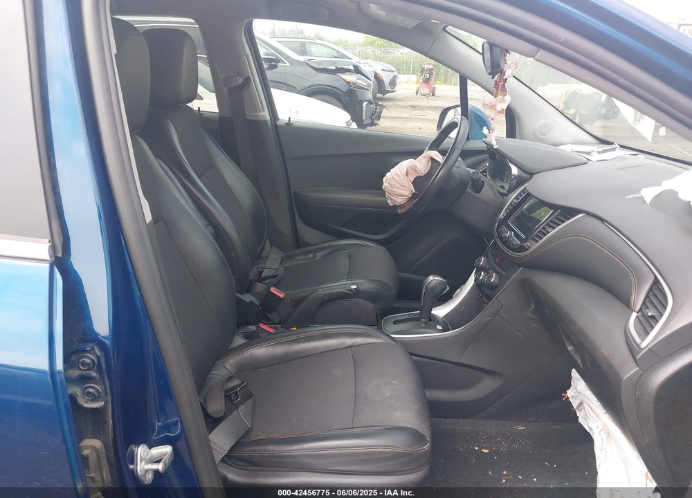 2019 CHEVROLET TRAX LT VIN: 3GNCJLSB2KL347160