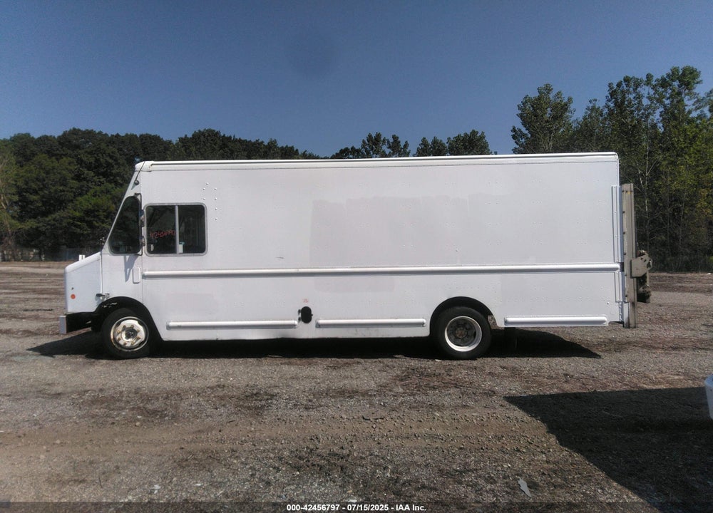 2010 FREIGHTLINER CHASSIS M LINE WALK-IN VAN VIN: 4UZAAPDU8ACAS1619