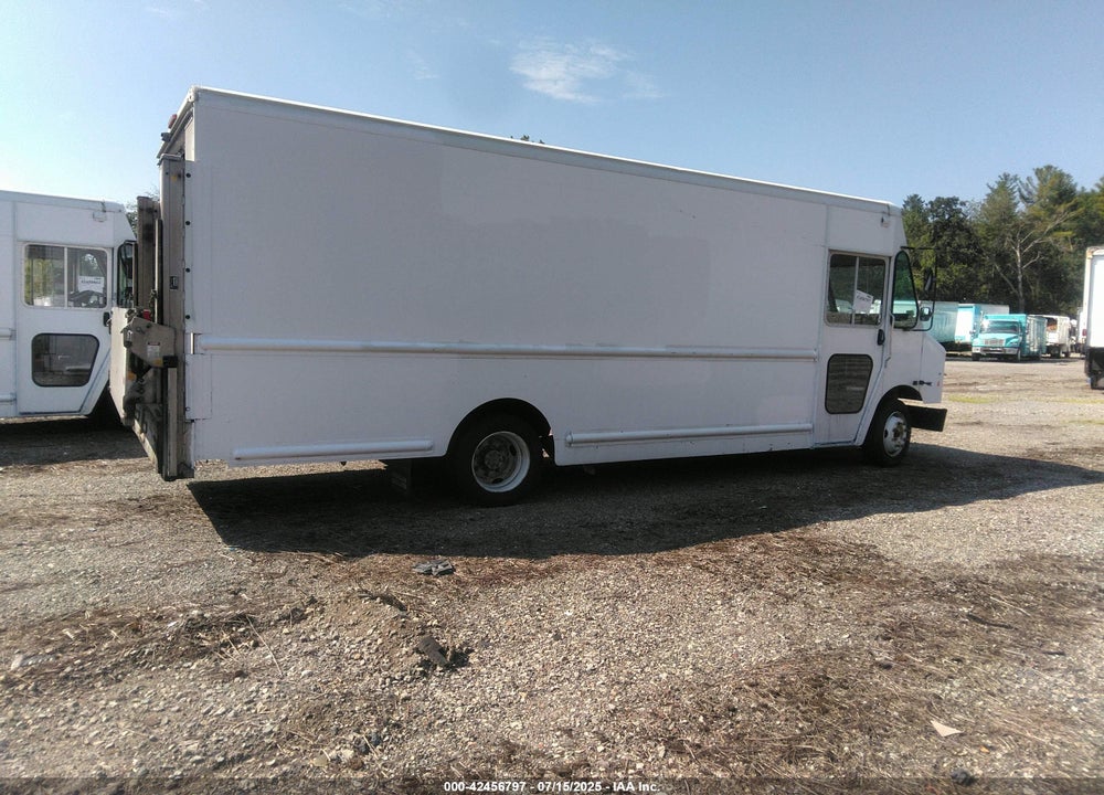 2010 FREIGHTLINER CHASSIS M LINE WALK-IN VAN VIN: 4UZAAPDU8ACAS1619