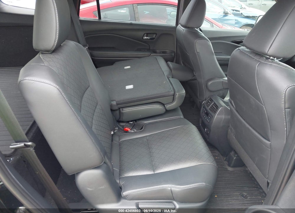 2020 HONDA PASSPORT VIN: 5FNYF8H90LB005594