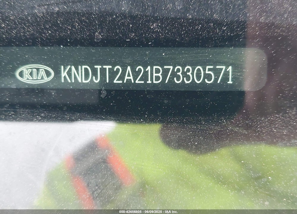 2011 KIA SOUL VIN: KNDJT2A21B7330571