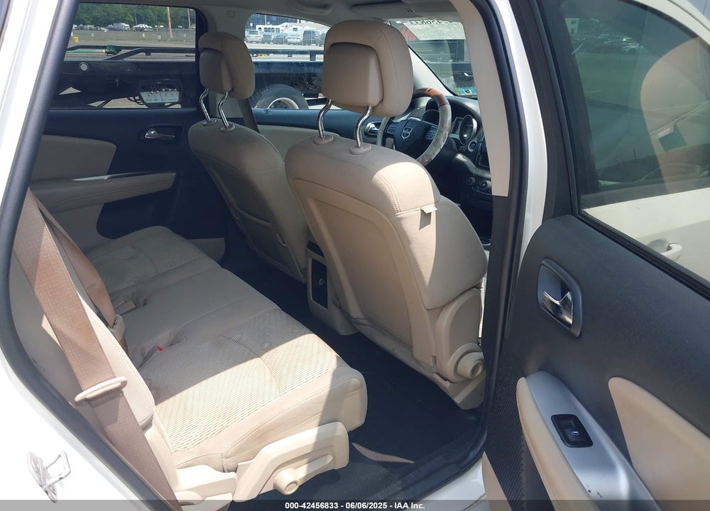 2011 DODGE JOURNEY VIN: 3D4PH1FG7BT548247