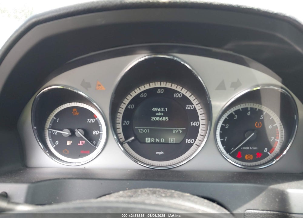 2011 MERCEDES-BENZ C 300 LUXURY 4MATIC/SPORT 4MATIC VIN: WDDGF8BB0BR143898