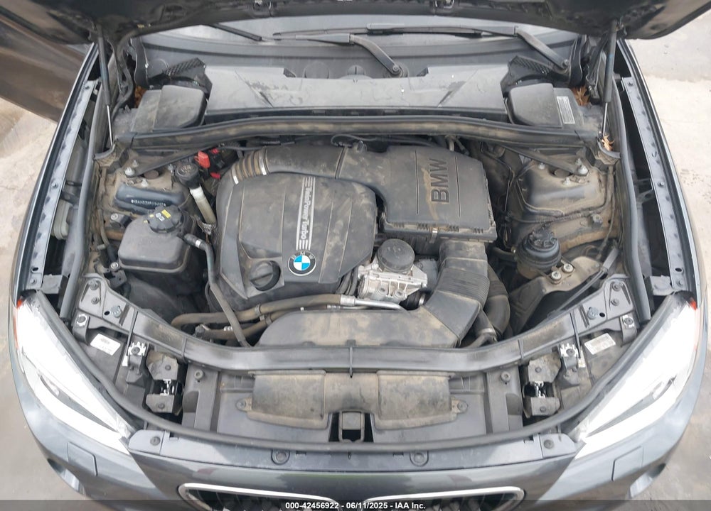2015 BMW X1 VIN: WBAVM5C58FVV94893