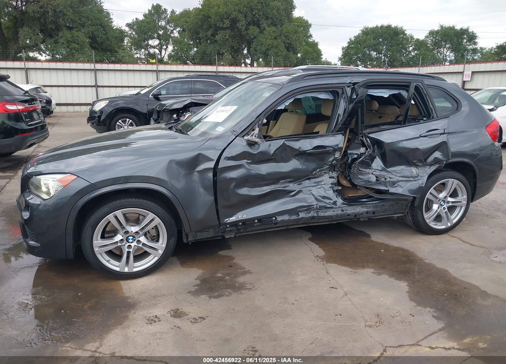 2015 BMW X1 VIN: WBAVM5C58FVV94893