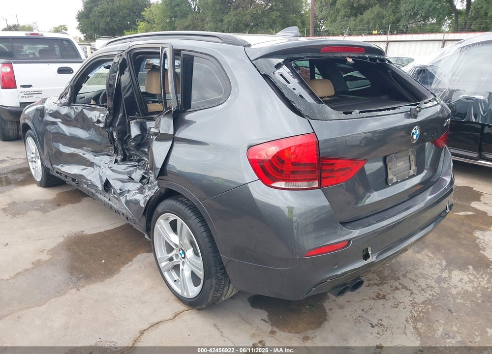 2015 BMW X1 VIN: WBAVM5C58FVV94893
