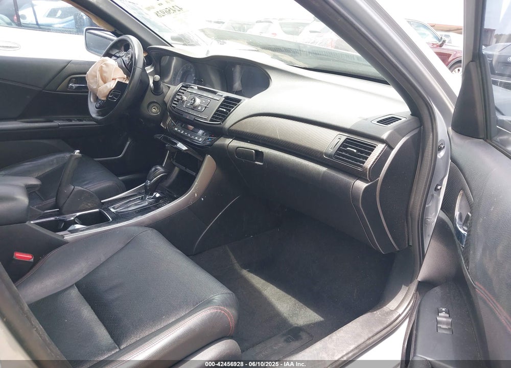 2017 HONDA ACCORD VIN: 1HGCR2F1XHA280578