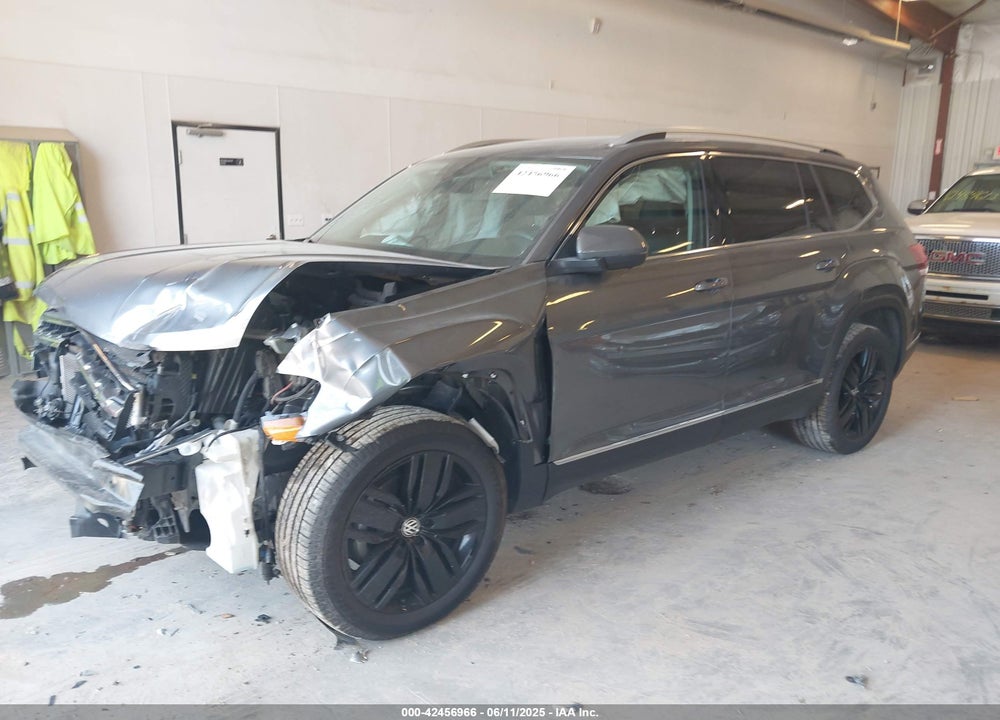 2019 VOLKSWAGEN ATLAS VIN: 1V2NR2CAXKC611746