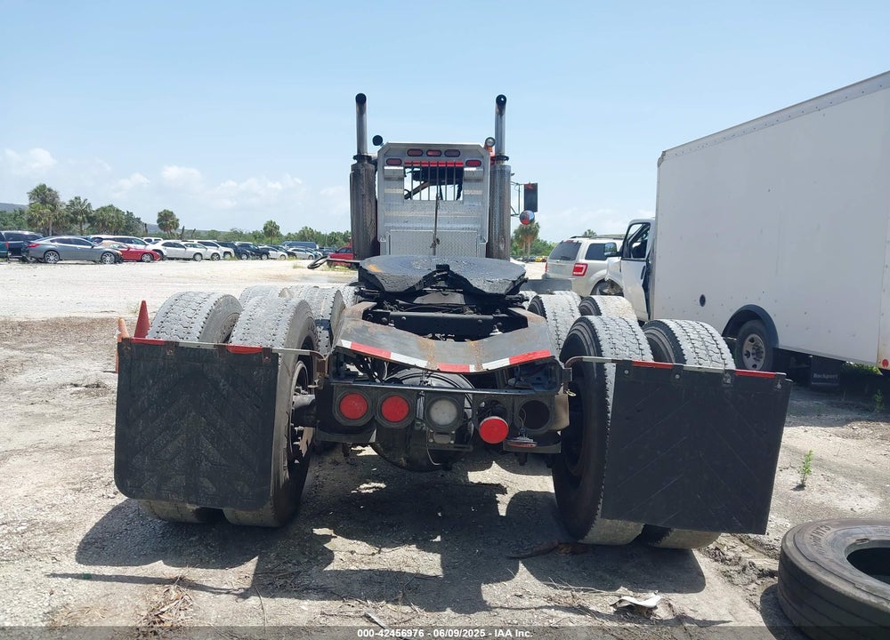 2005 PETERBILT 378 VIN: 1XPFPBEX25D838634