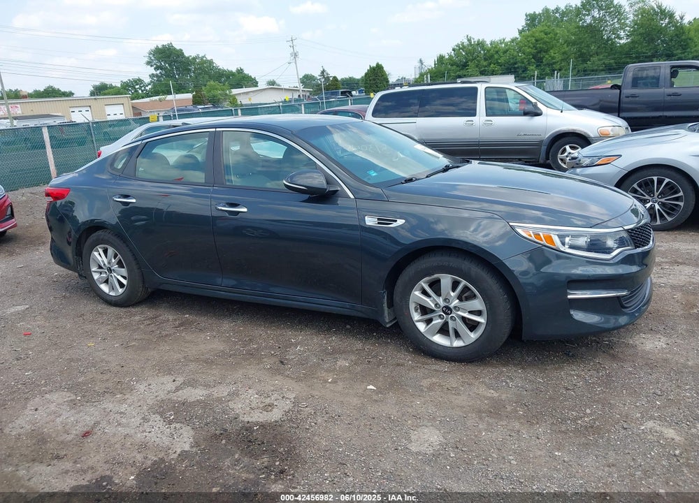 2016 KIA OPTIMA VIN: 5XXGT4L37GG087200