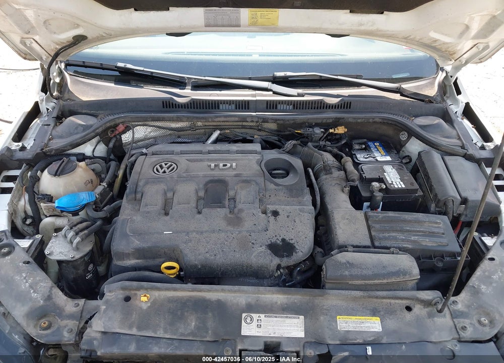 2015 VOLKSWAGEN JETTA VIN: 3VWLA7AJ3FM281496